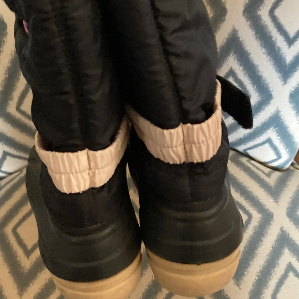 Sorel Kids Pink and Black Winter Snow Boots 5